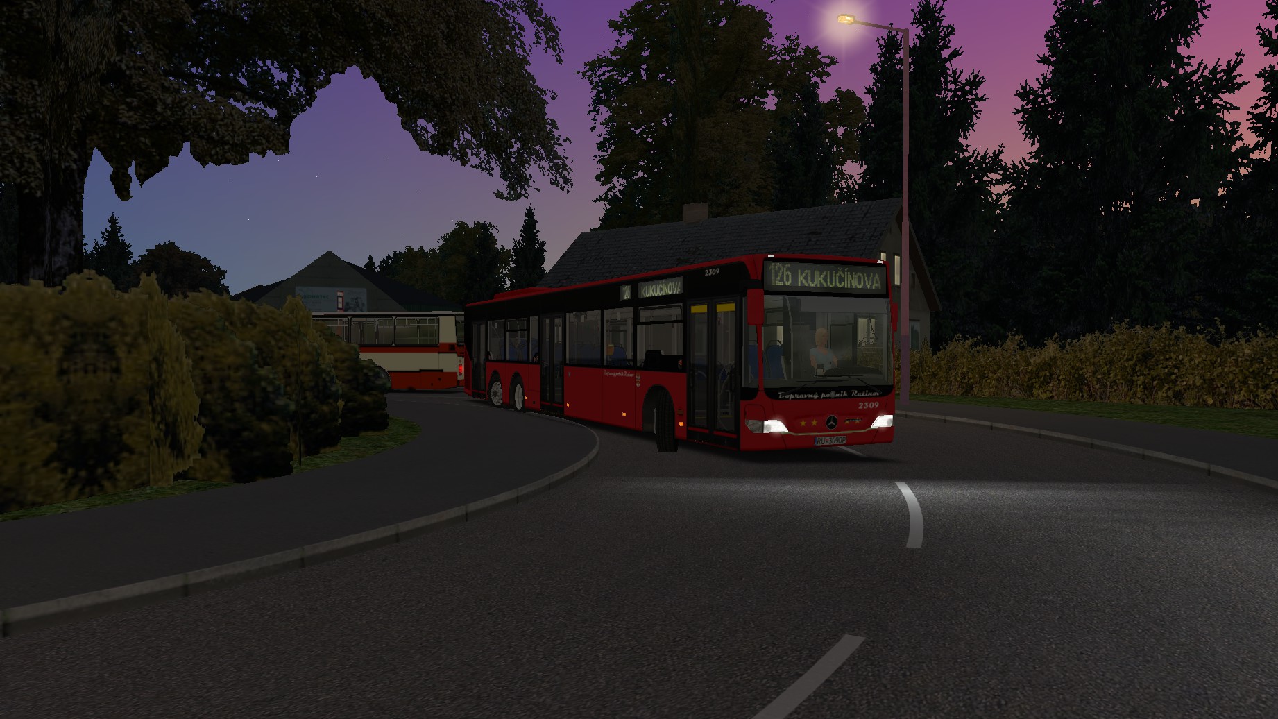 Mercedes Benz O 530 L Citaro čerpá prestávku v obratisku Strmé vŕšky na linke 126